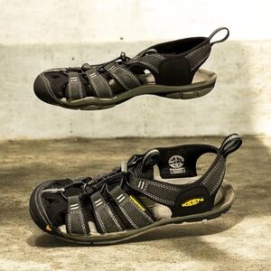 Keen Clearwater CNX Hybrid Outdoor Sandals Mens Black 1008660 Traction Sz 8